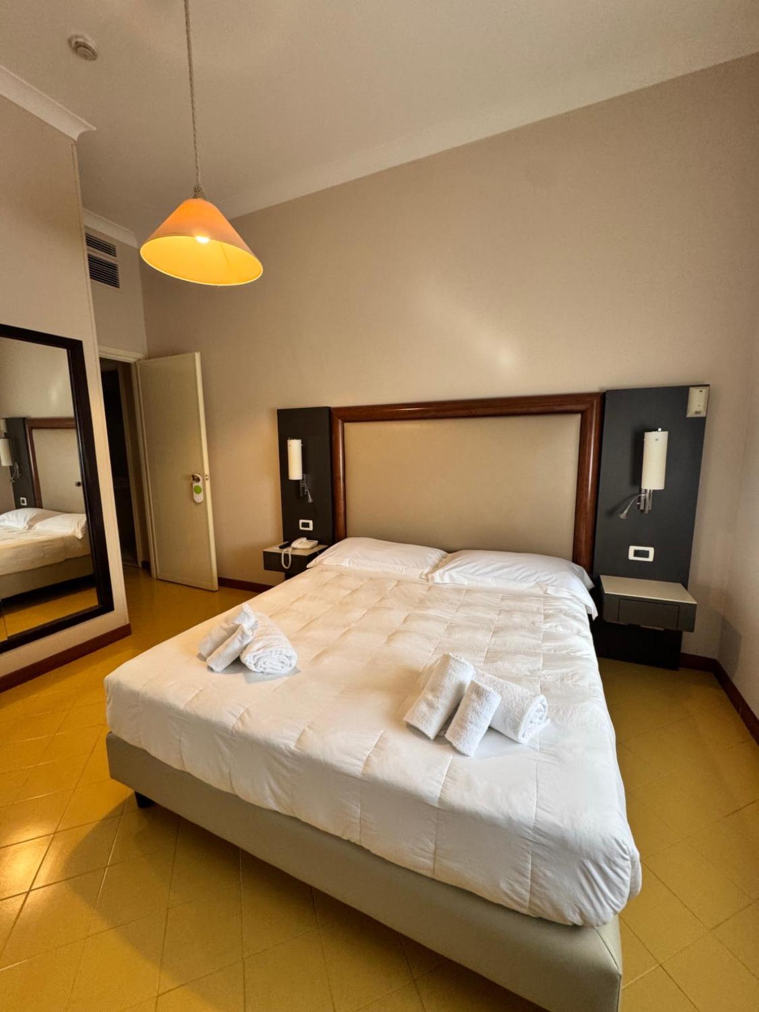 Grand Hotel Lamezia Lamezia Terme Eksteriør billede