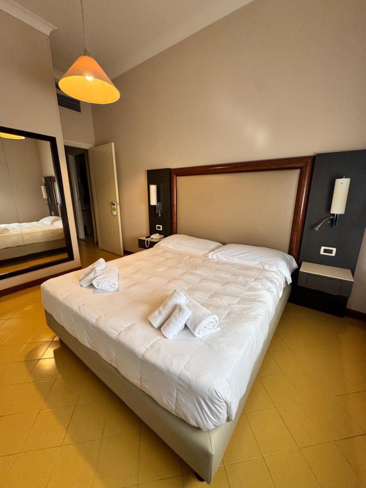 Grand Hotel Lamezia Lamezia Terme Eksteriør billede
